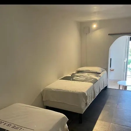 Petit Cocon * Porticcio (Corsica)