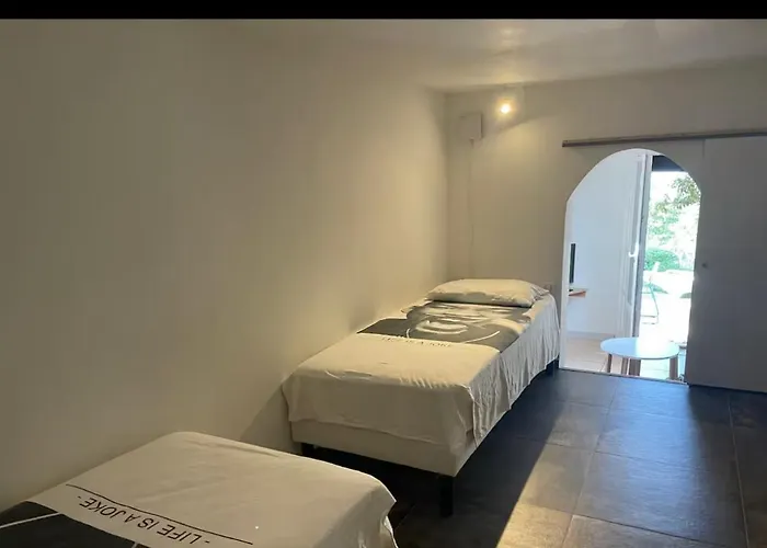 Petit Cocon * Porticcio (Corsica)